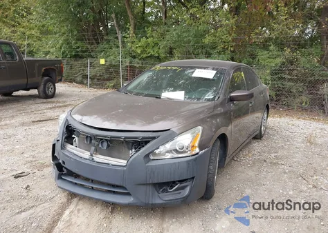 2013 Nissan Altima 2.5 S z USA, uszkodzony, nr VIN 1N4AL3AP4DC229185